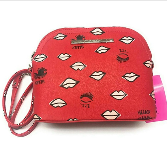 Betsey Johnson Handbags - *NWT!* BETSEY JOHNSON cross body purse